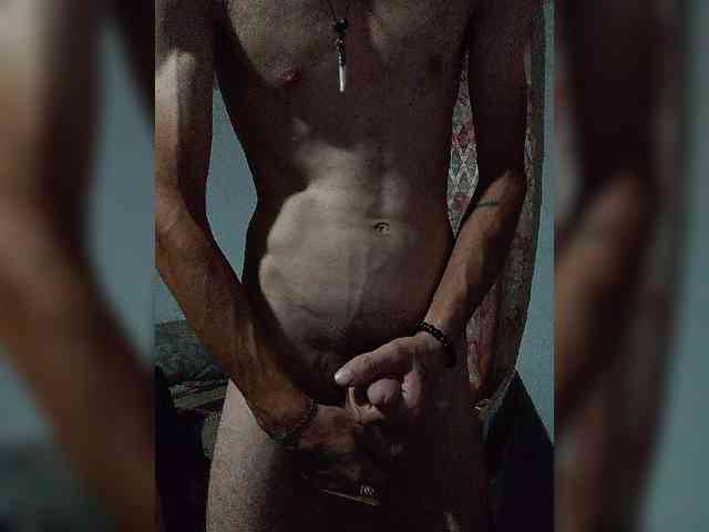 Nikobeatsxx Bongacams live cam