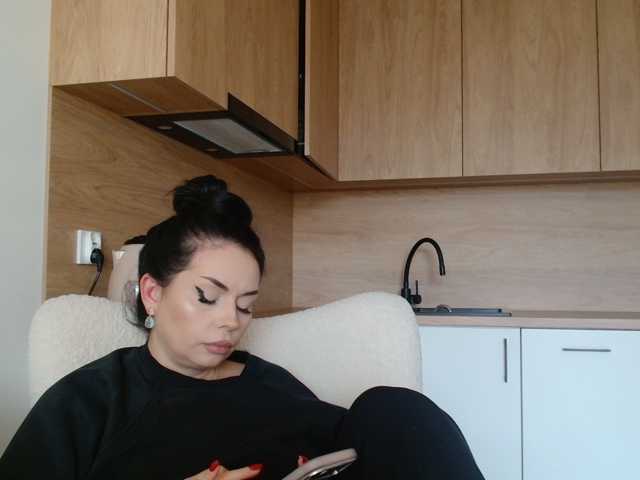 ElisCat live cam on BongaCams