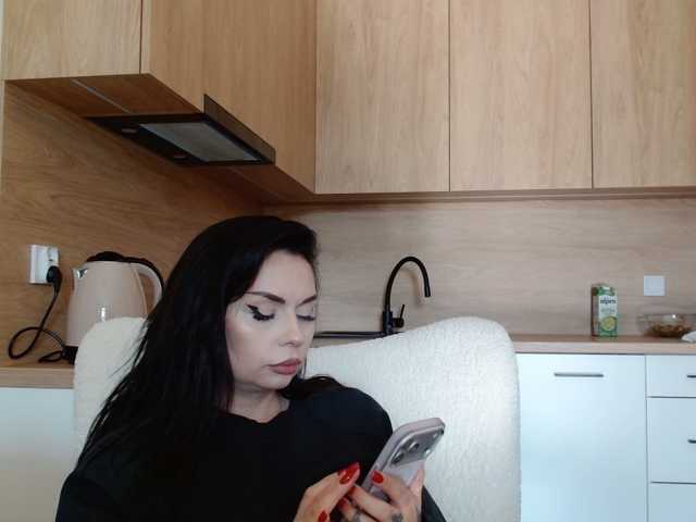 Prosto_Koroleva live cam preview