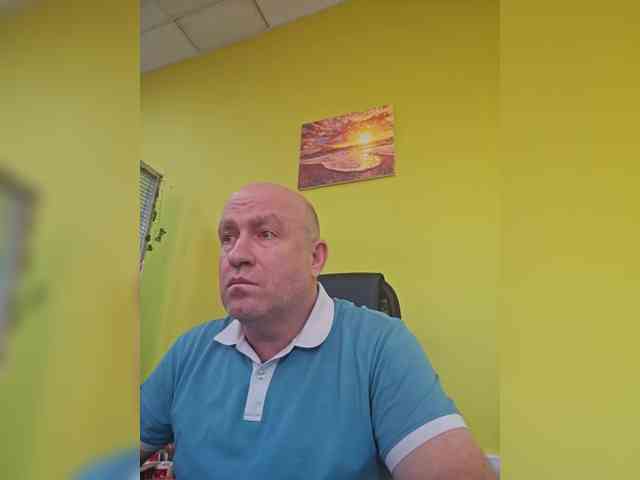 Andrei-197611's cam show statistics and live stream
