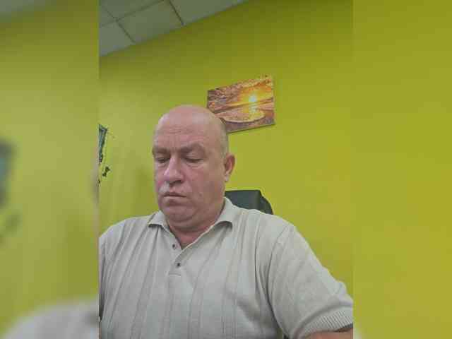 Andrei-197611 Sex Cam Show