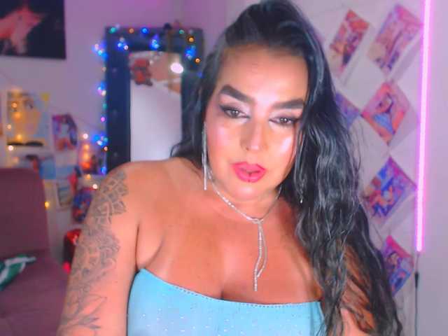 vanesaalatina live cam on BongaCams