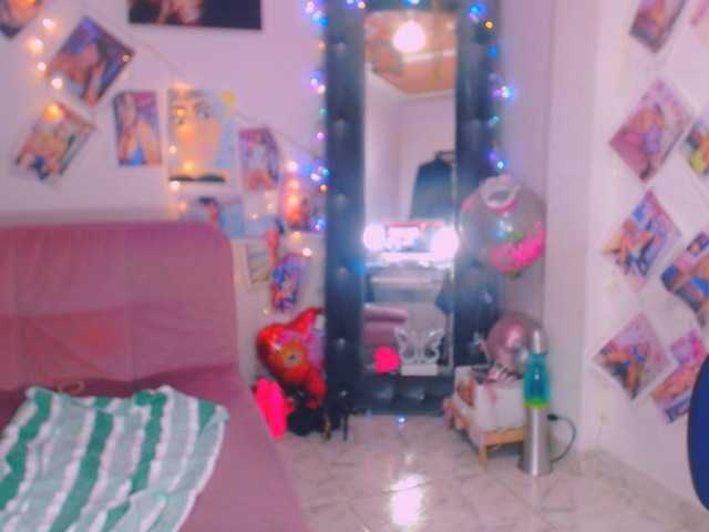 vanesaalatina live cam on BongaCams