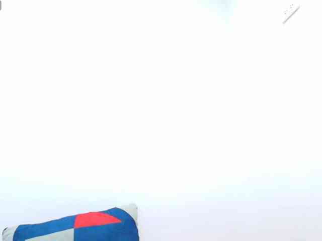 mommywebcam's live room