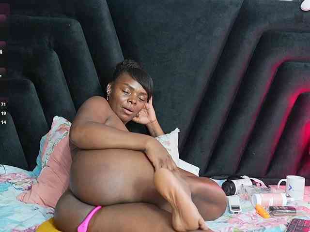 mommywebcam webcam