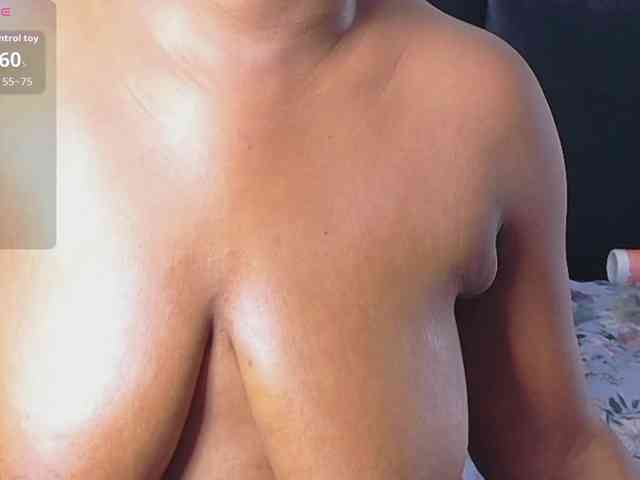 mommywebcam webcam