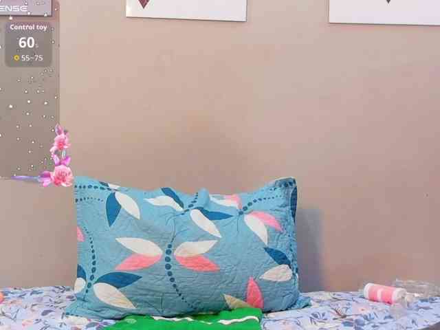 mommywebcam webcam