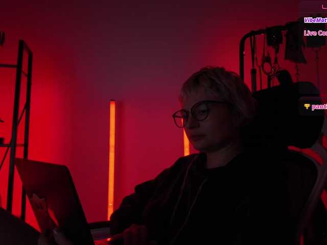 CyberGoddess live cam on BongaCams