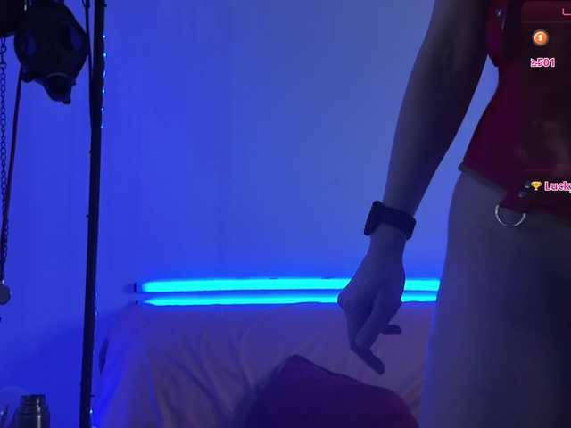 le modèle CyberXGoddess est en webcam porno dans un show sur le site bongacams, il possède les tags suivants: White/Caucasian,Redhead,Shaved