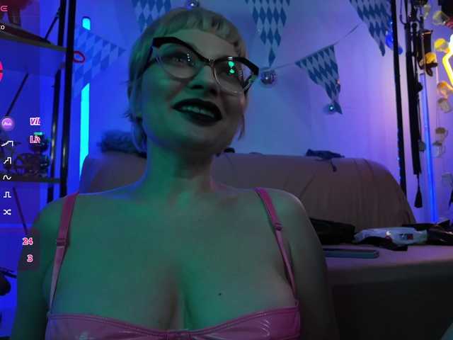 CyberGoddess live cam on BongaCams