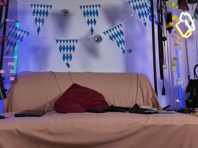CyberGoddess live cam on BongaCams
