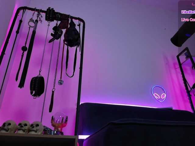 CyberGoddess's BongaCams show and profile