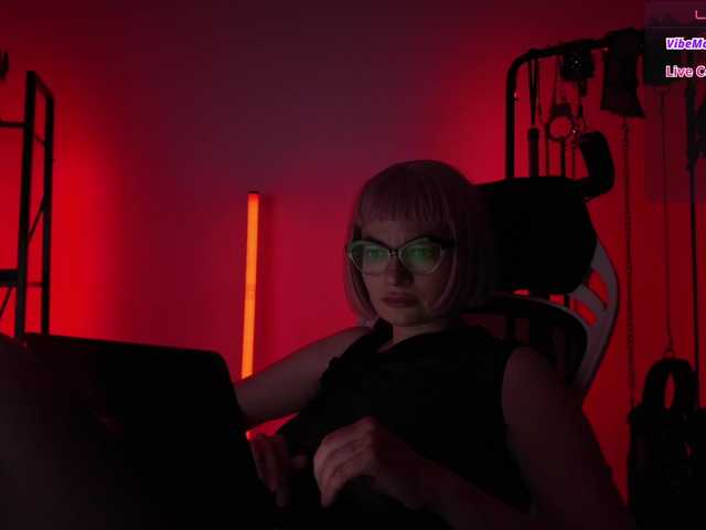 CyberGoddess live cam on BongaCams