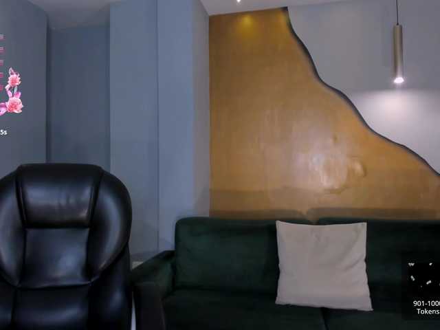 JuanitaClay live cam on BongaCams