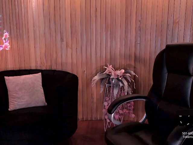 JuanitaClay live cam on BongaCams