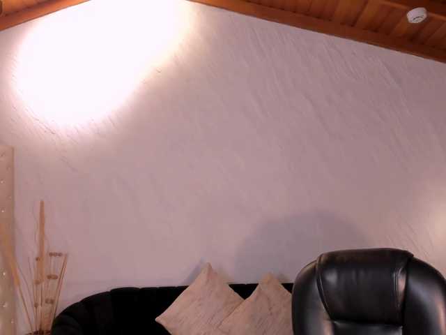 JuanitaClay live cam on BongaCams