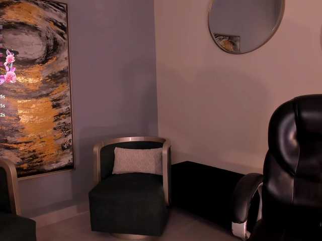 JuanitaClay live cam on BongaCams