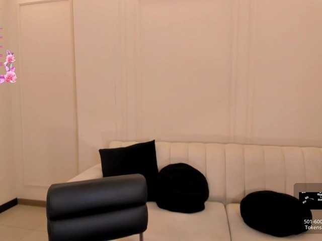 JuanitaClay live cam on BongaCams