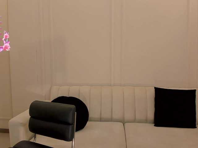 JuanitaClay live cam on BongaCams