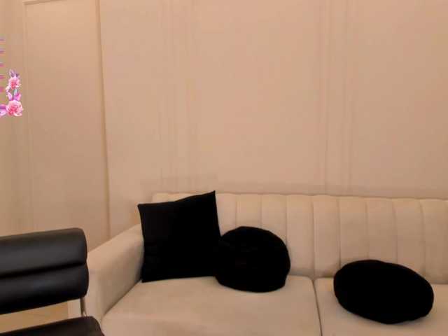 JuanitaClay live webcam show
