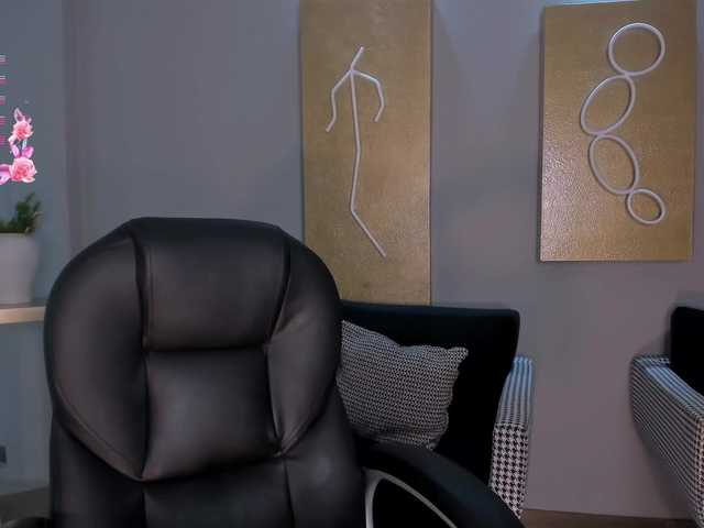 JuanitaClay live cam on BongaCams