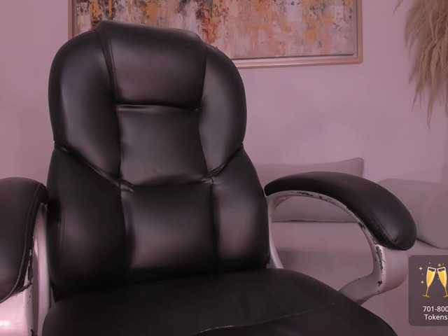 JuanitaClay live cam on BongaCams