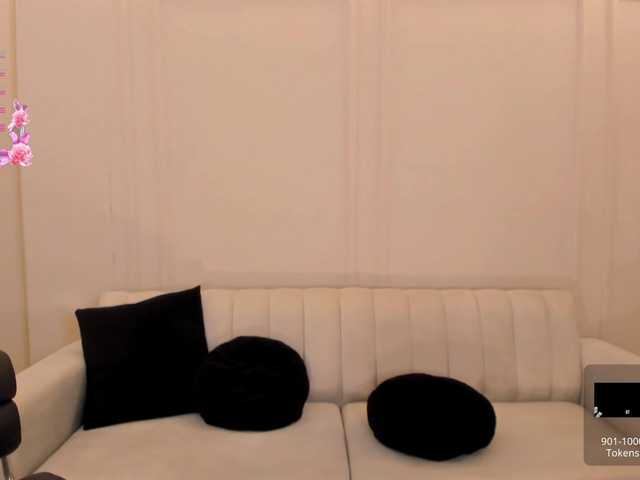 JuanitaClay live cam on BongaCams