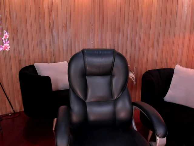 JuanitaClay live cam on BongaCams