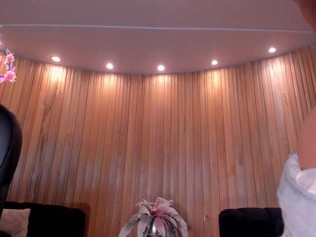 JuanitaClay live cam on BongaCams