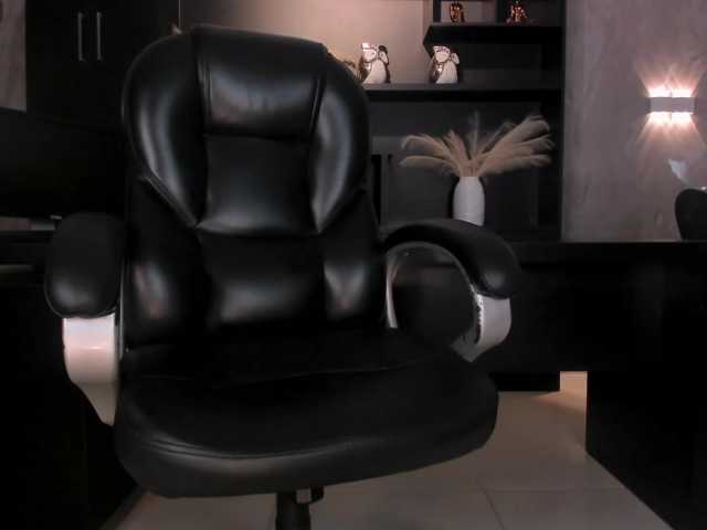 JuanitaClay live cam on BongaCams