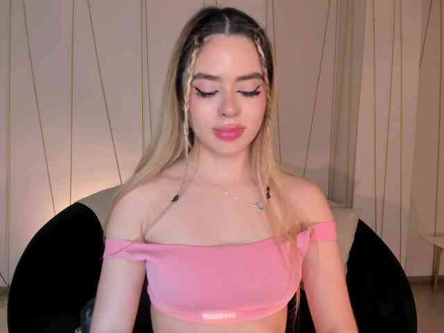 JuanitaClay webcam