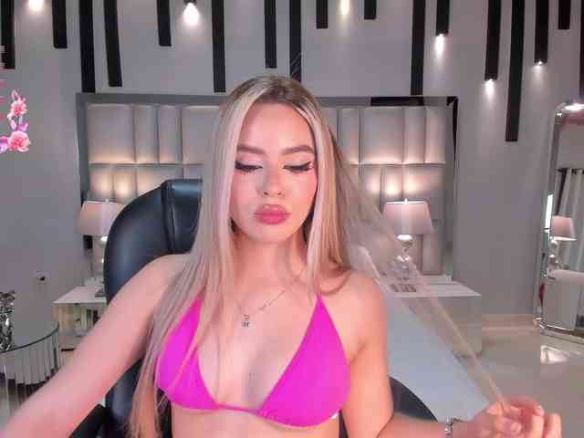 JuanitaClay webcam