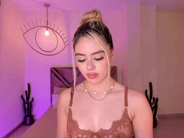 JuanitaClay