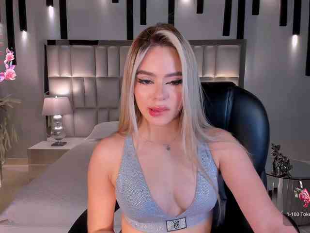JuanitaClay webcam
