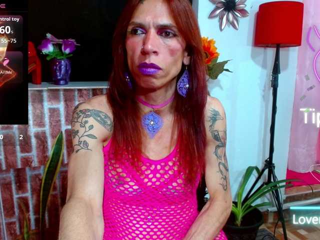 DeboraOphan live webcam show