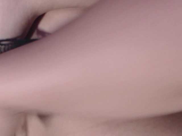 Darkiitty1 live cam on BongaCams