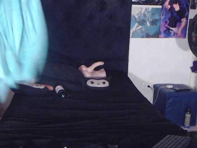 Darkiitty1 live cam on BongaCams