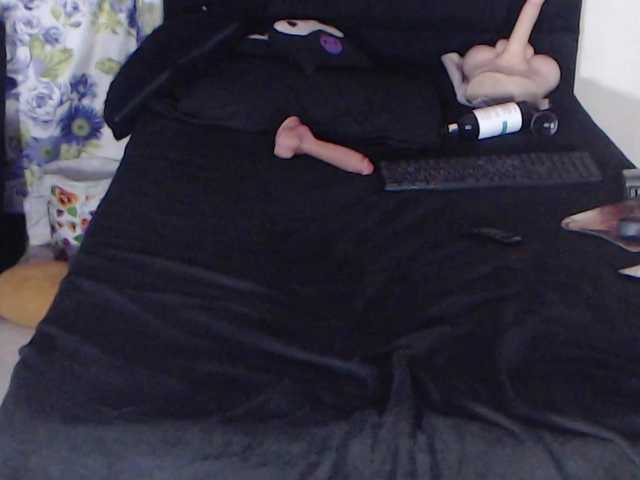 Darkiitty1's BongaCams show and profile