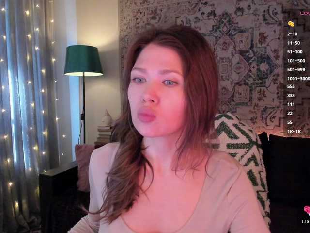 MyLittlegi live cam on BongaCams