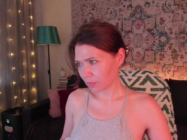 MyLittlegi live cam on BongaCams