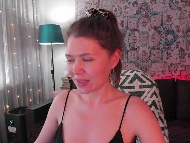 MyLittlegi live cam on BongaCams