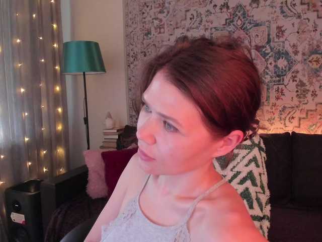 MyLittlegi live cam on BongaCams