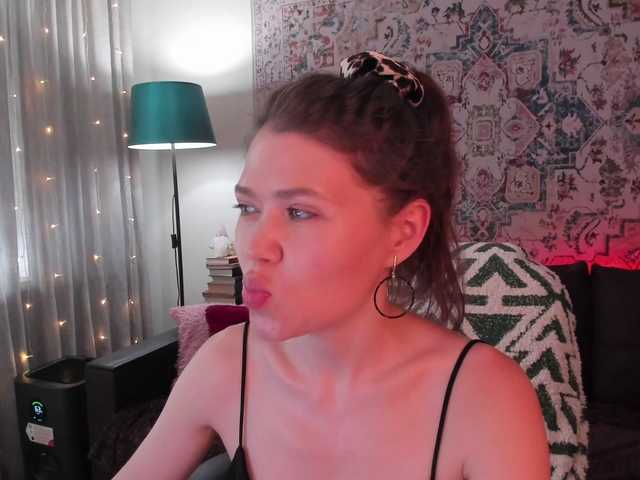 Live трансляция MyLittlegi - Runet.cam