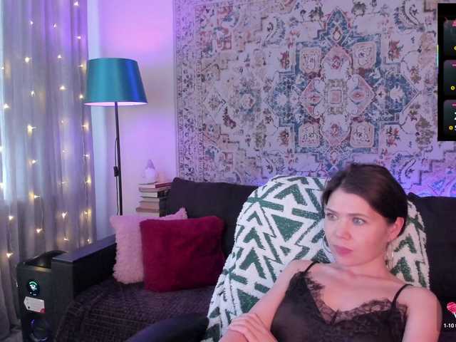 MyLittlegi live cam on BongaCams
