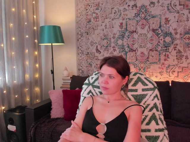 MyLittlegi live cam on BongaCams