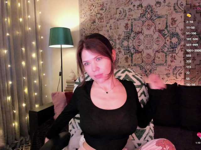 MyLittlegi live cam on BongaCams