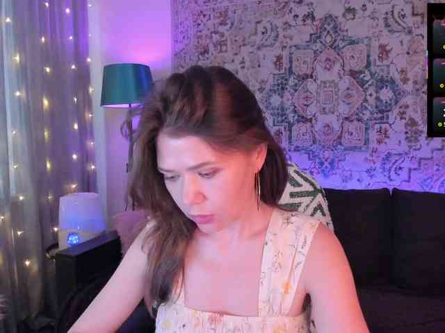 mylittlegi's live room