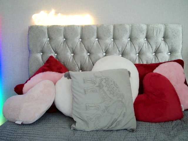GoldenLilly live cam on BongaCams
