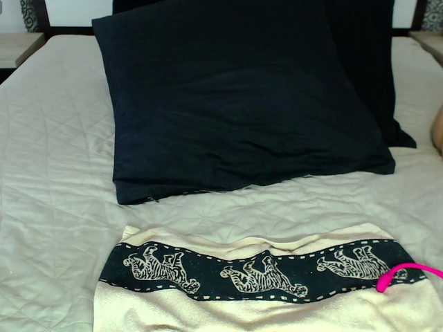 MissMila live webcam show