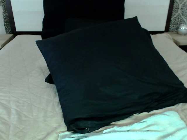 MissMila live cam on BongaCams